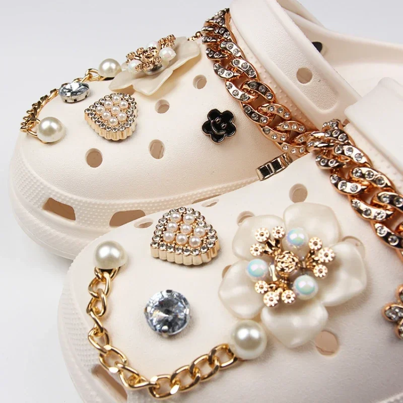 Shoe Charm DIY Diamond Pearl Flower Alloy Chain Shoe Decoration Buckle Charms Hole Shoes Accessories