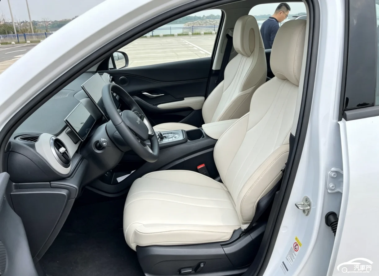 Für BYD Sealion 5 2025 Maßgefertigte Autositzbezüge Luxuriöses Nappaleder 100% Passgenau Innenraumzubehör 360 ° Vollständige Abdeckung – Detail 1