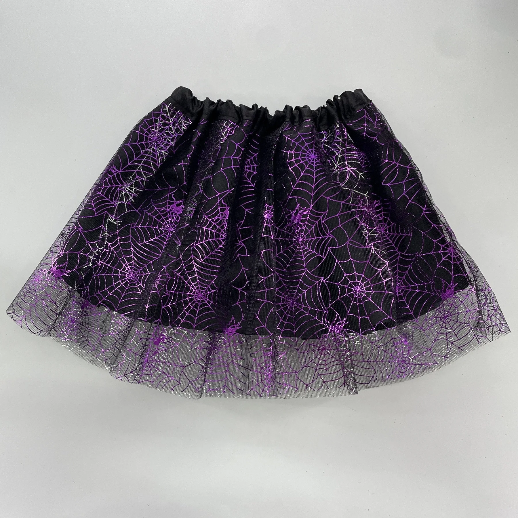 Halloween dress up with a mesh short skirt, suitable for occasions such as festive parties, friend gatherings, dance performance