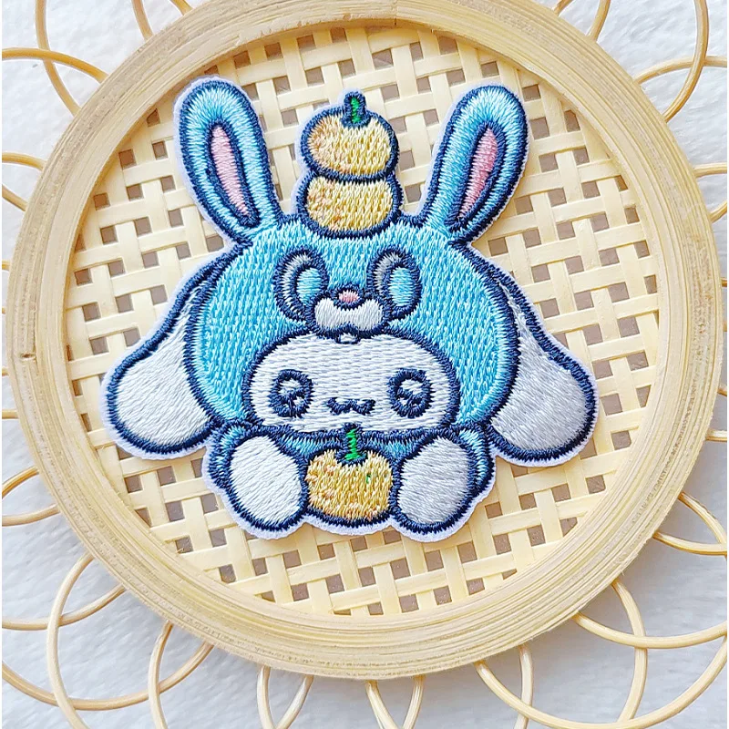 Pegatina de tela bordada de dibujos animados de Sanrio, parche decorativo de ropa, Pegatina autoadhesiva, lindo, Cinnamoroll Kuromi, nuevo