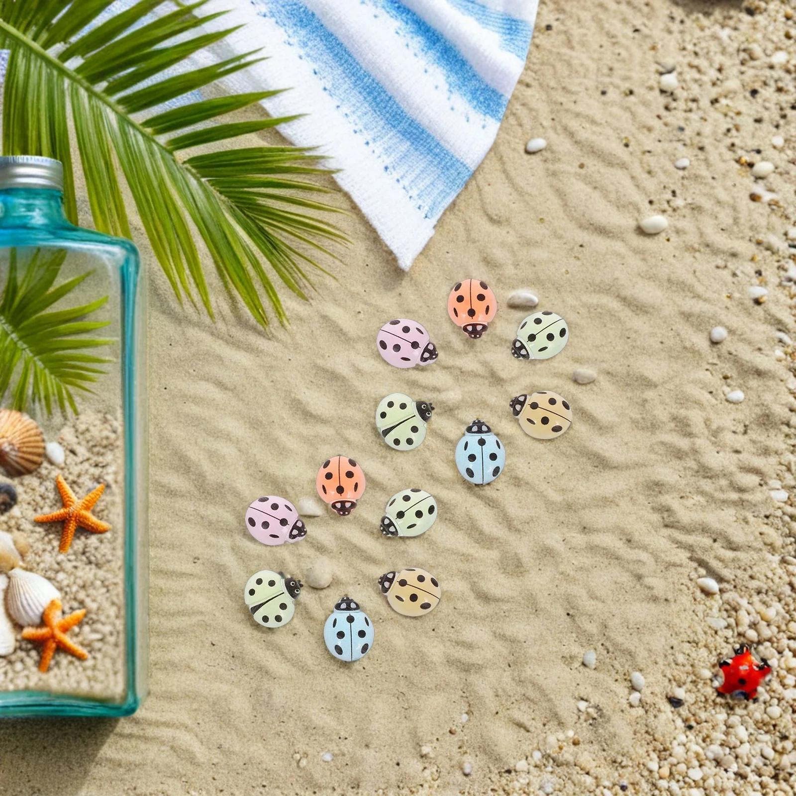 

100pcs Mini Ladybug Resin Micro Landscape Ornament For Fairy Garden house Tabletop Bonsai Cake Toppers Garden Beetle Animal