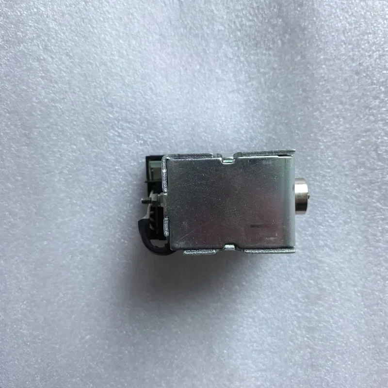 Circuit Breaker Trip Undervoltage Opening and Closing Coil YO-1SDA038292R1 YC-1SDA038312R1