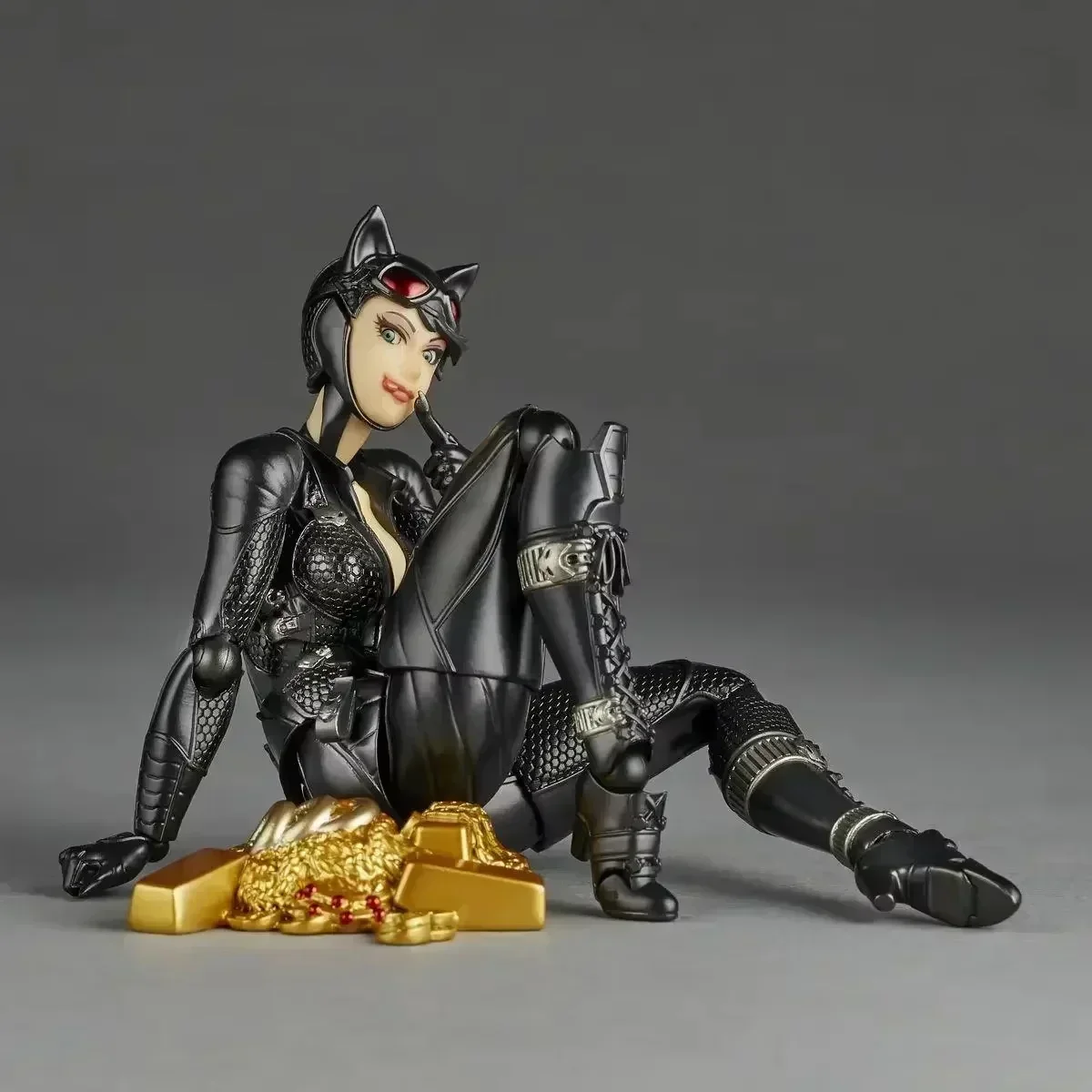 Em estoque envio instantâneo venda quente catwoman figuras-arkahm fábrica revoltech kaiyodo ko modelo figura de ação presentes personalizados