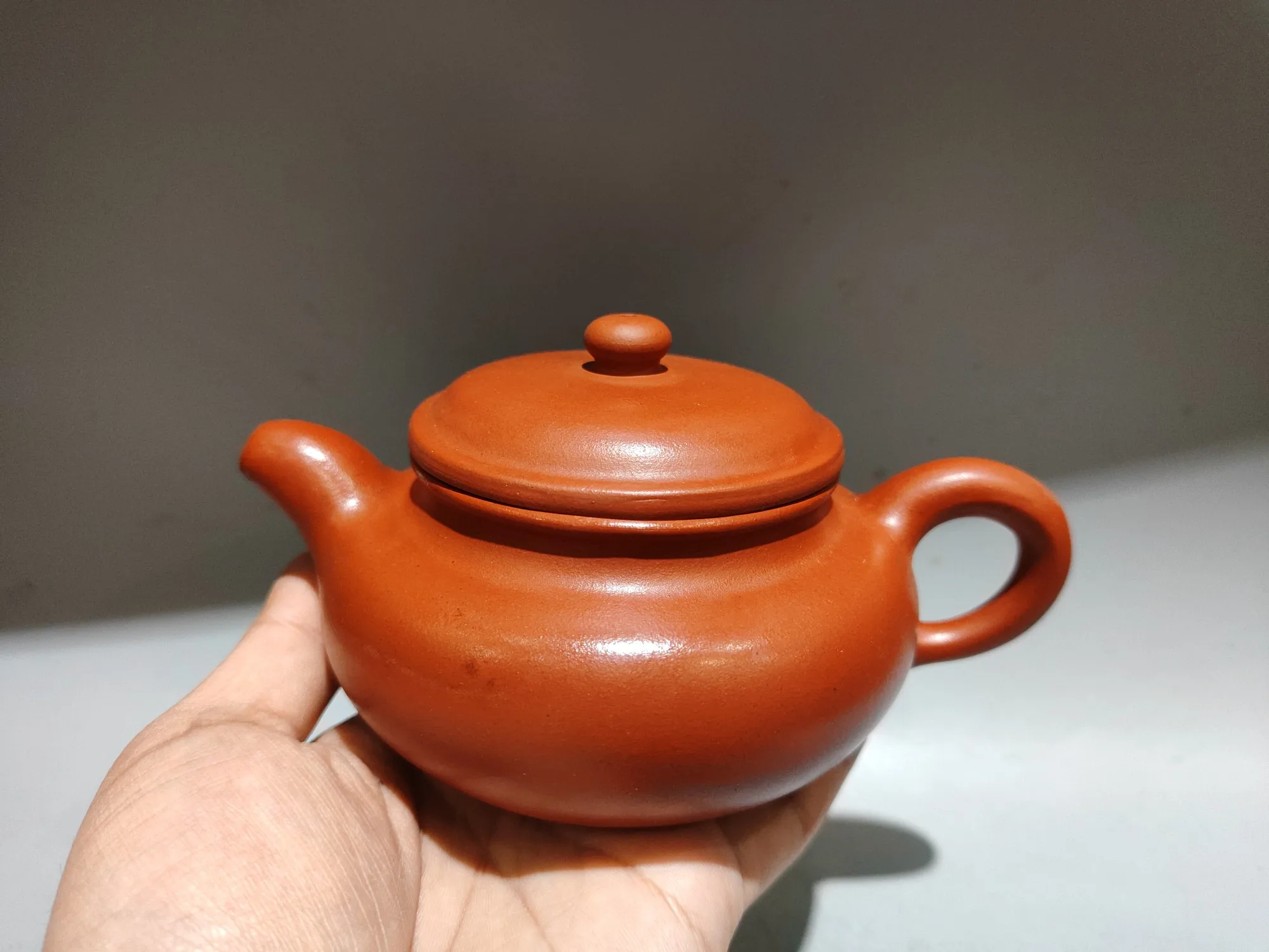 

6"Chinese Yixing Purple Clay Teapot Round bead shaped cover Antique teapot Kettle Teapot Flagon