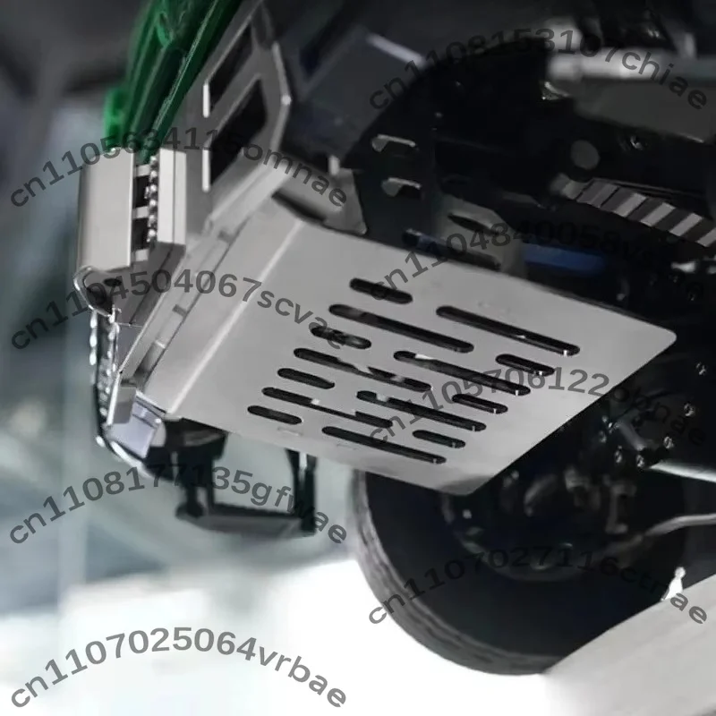 Suitable for G-6213 G-6214 1/14 truck cabinet chassis protective cover field palace 3348 mud head 3363