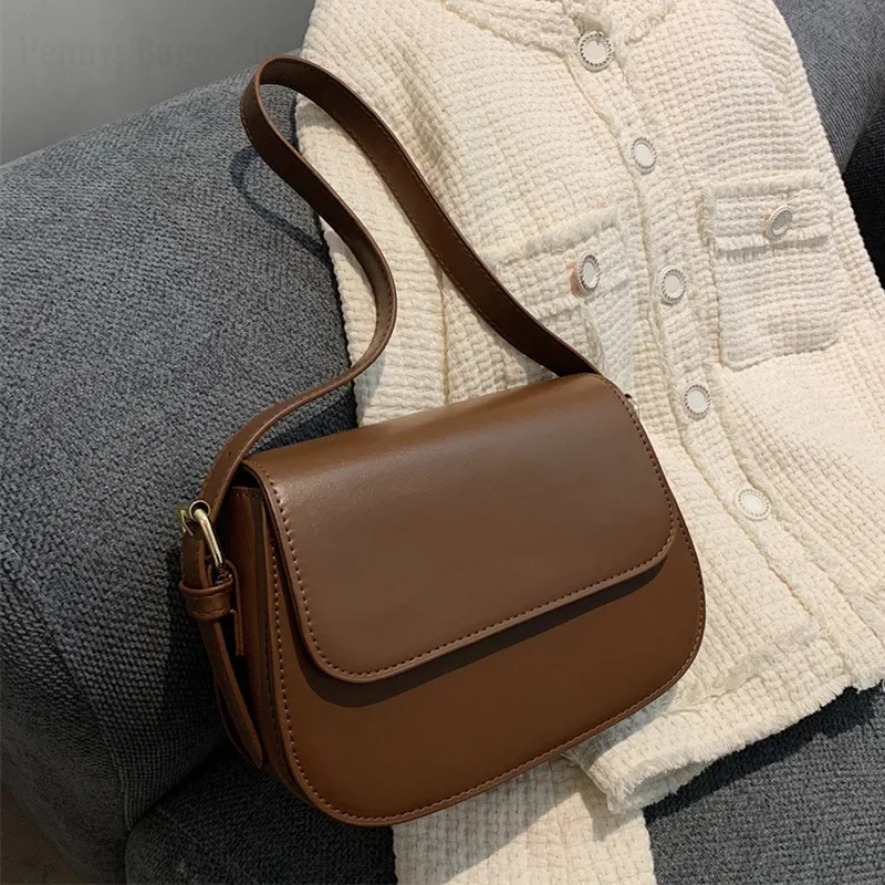 2025 Nieuwe Damestas Trendy Mode Temperament Eenvoudig Eén schouder Crossbody Retro Kleine Vierkante Tas College Woon-werkverkeer Stijl Cadeau