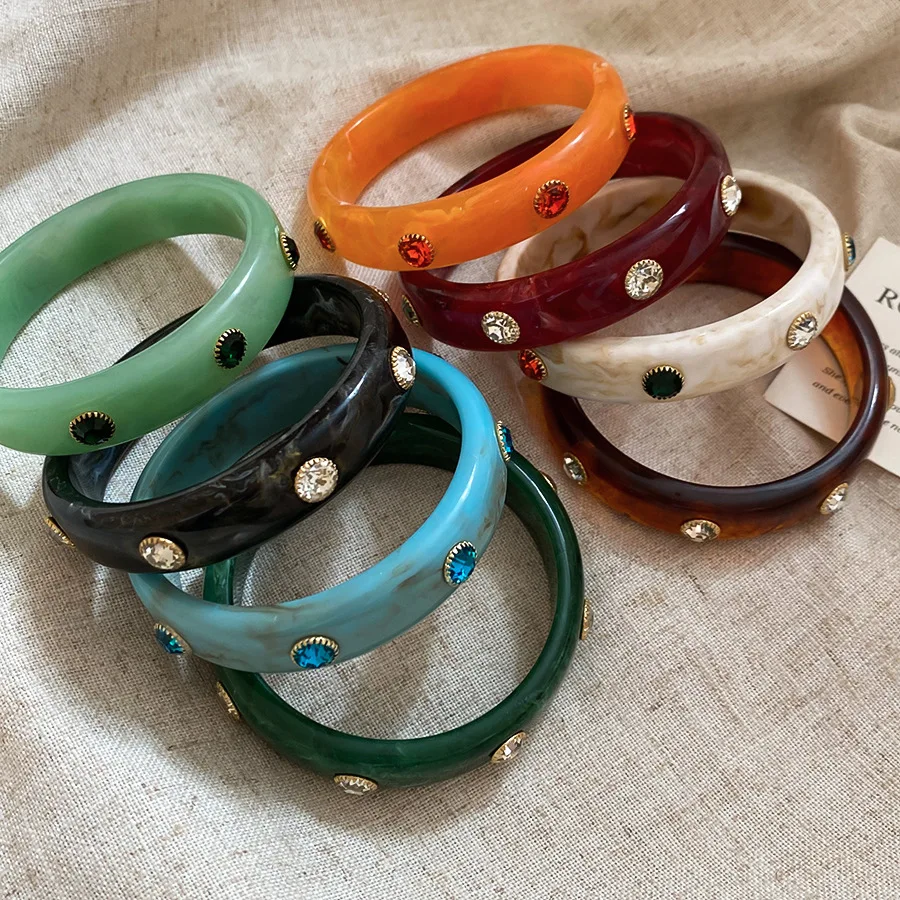 8 ألوان مستديرة الراتنج حجر الراين أساور واسعة خمر موضة هندسية سوار الإسورة للنساء الرجال هدية مجوهرات