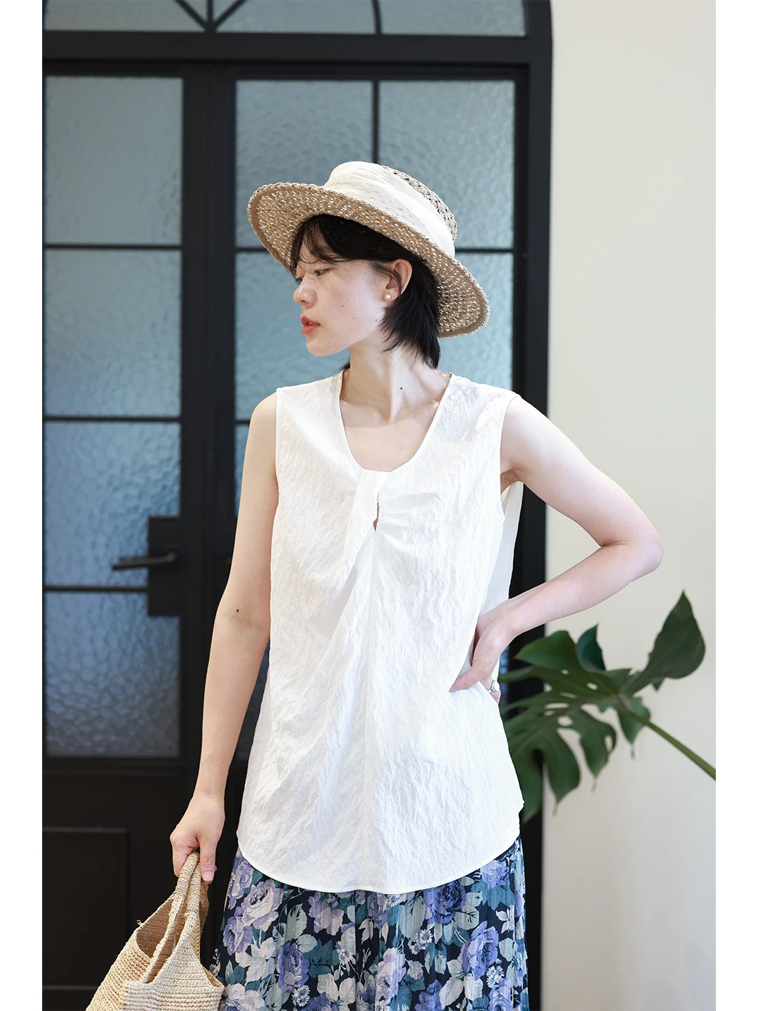 

Lightweight Cool White Silk round Ne Svel irt Women Summer Texture Dry Silk Versatile Vest Top Breathable