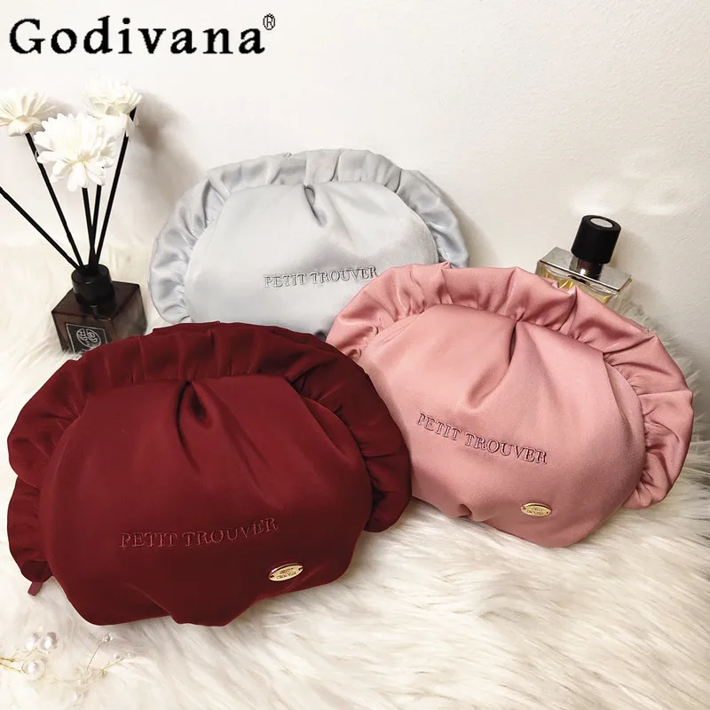 

Japanese Sweet Cute Girl Lace Makeup Bag Portable Cosmetic Bag