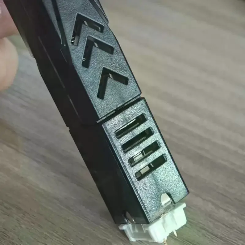2 In 1 Keycaps Puller Accessor - Gaming Accessories Europe 评论和价格
