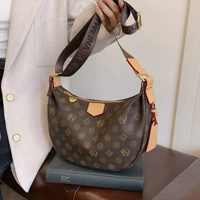 حقيبة كروس على الطراز الفرنسي الجديد لعام 2025 - محفظة ذات سعة كبيرة، حقيبة كتف كلاسيكية خفيفة الوزن بنمط مبطن