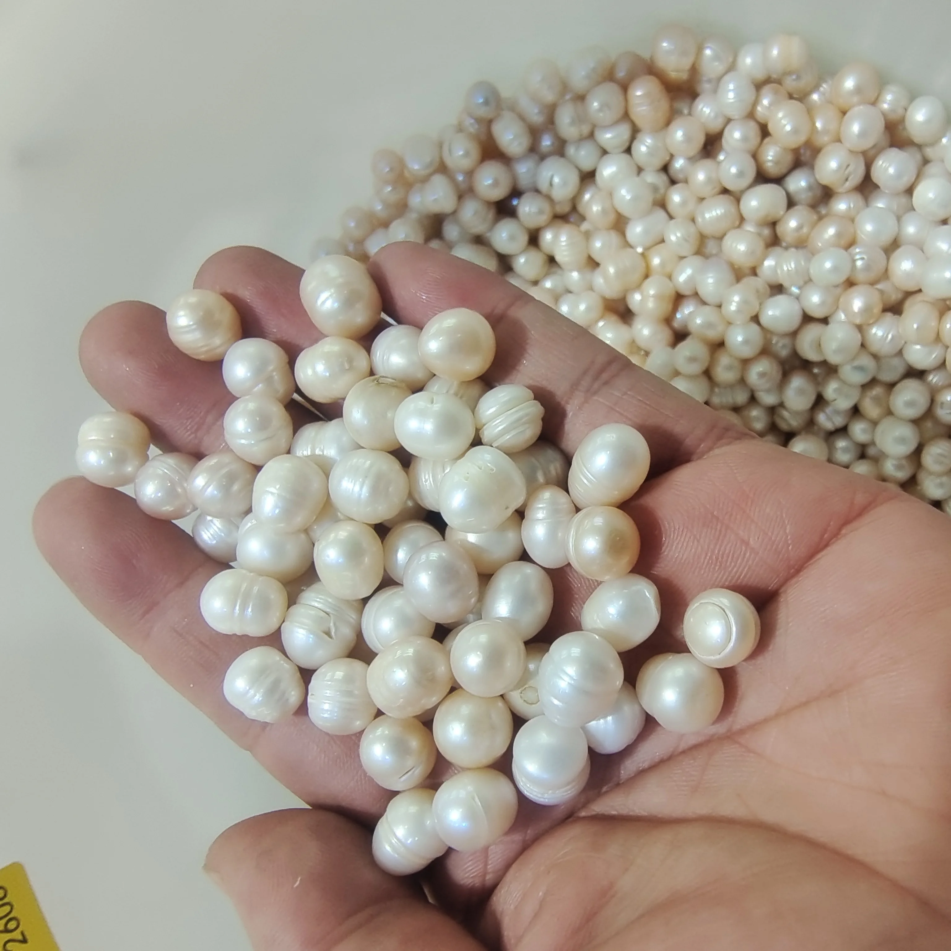 

Натуральный жемчуг 8-9 мм, культивированные белые овальные жемчужные бусины, изготовление ювелирных изделий, аксессуары «сделай сам», серьги ручной работы