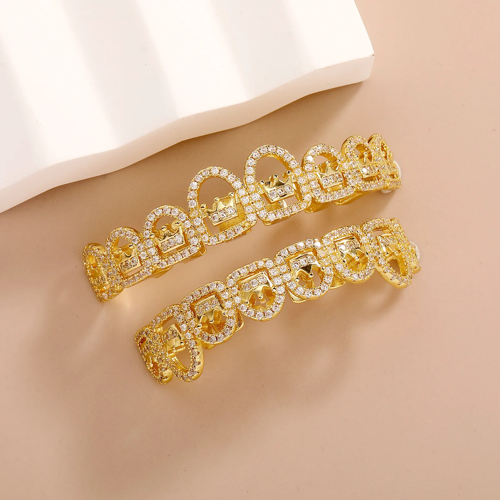 Crown Grillz Teeth Jewelry CZ Bling Gold  Hollow Design Hip Hop  Accessory Streetwear Fashion Party Gift Wholesale Dropshipping