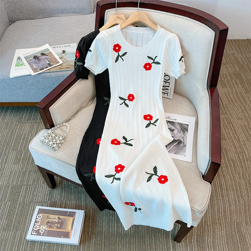 

2024 New Women Vintage O-neck Long Sleeve Knitted Dress Hollow Out Crochet Flower Embroidery Bodycon Sweater Long Dress