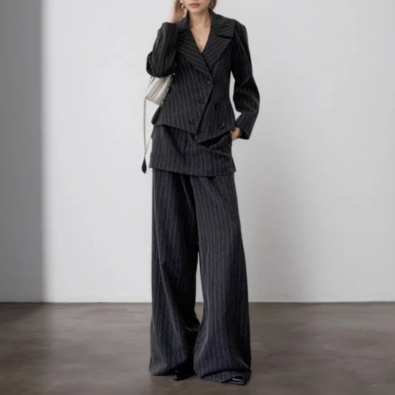 

High-quality Striped Suit Women's Autumn New Wide-shouldered Diagonal Placket Blazer with Fake Two-piece Trousers