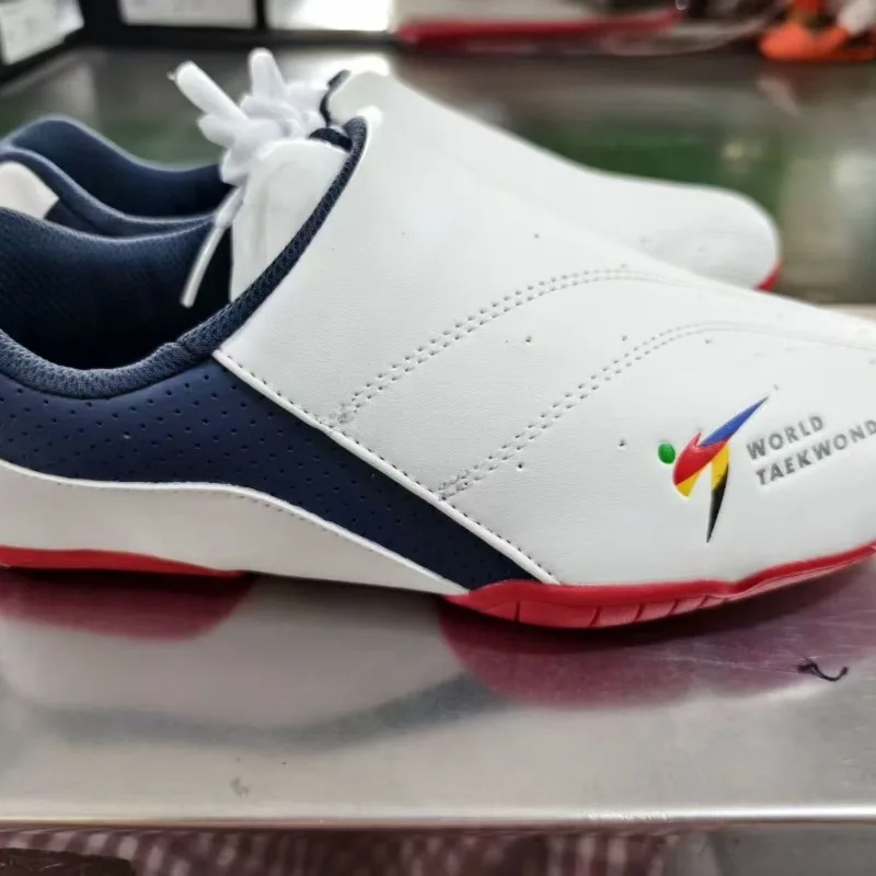 العلامة التجارية الأصلية المهنية التايكوندو حذاء التدريب مريح يمكن ارتداؤها فنون الدفاع عن النفس حذاء مصمم للجنسين حذاء التايكوندو