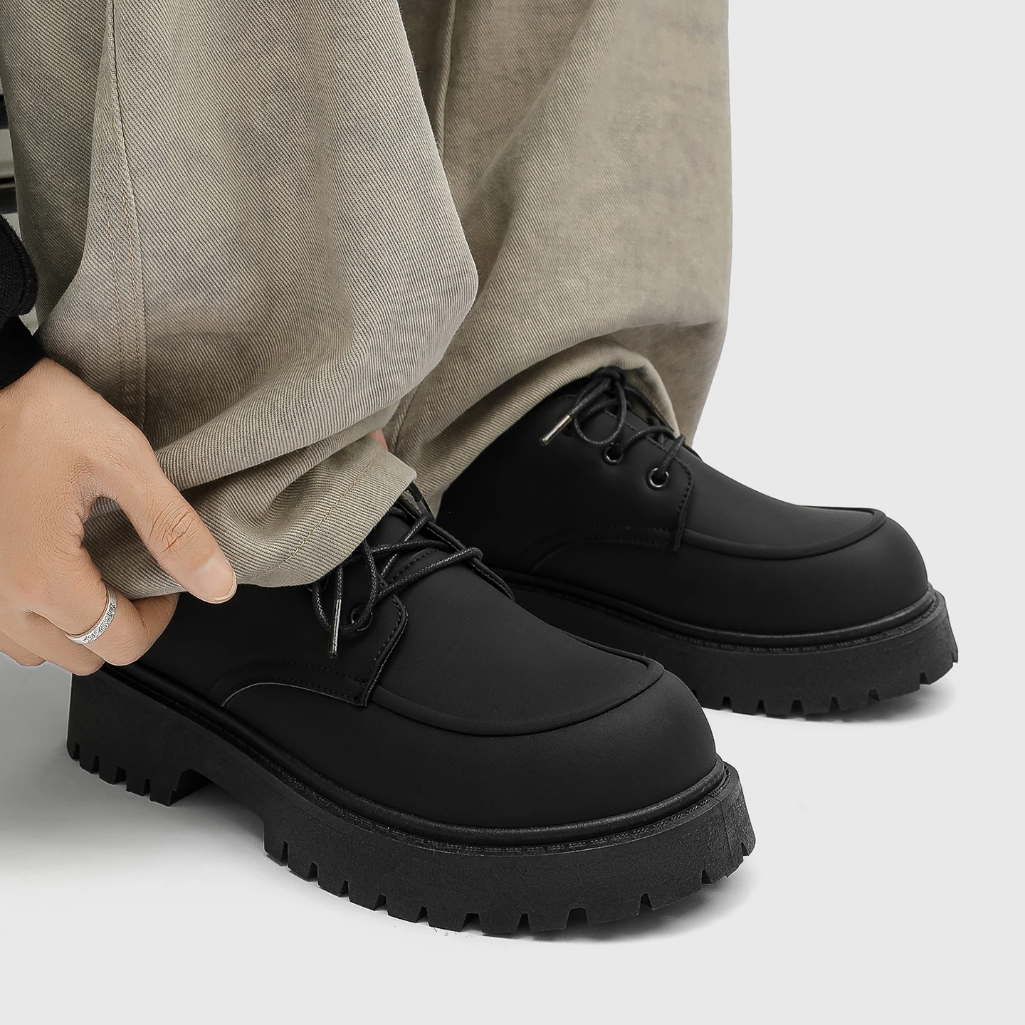 

Classic Men Business Casual Derby Shoes, Elevated Thick Sole Wide Round Toe British Fashion Black Leather Sneakers