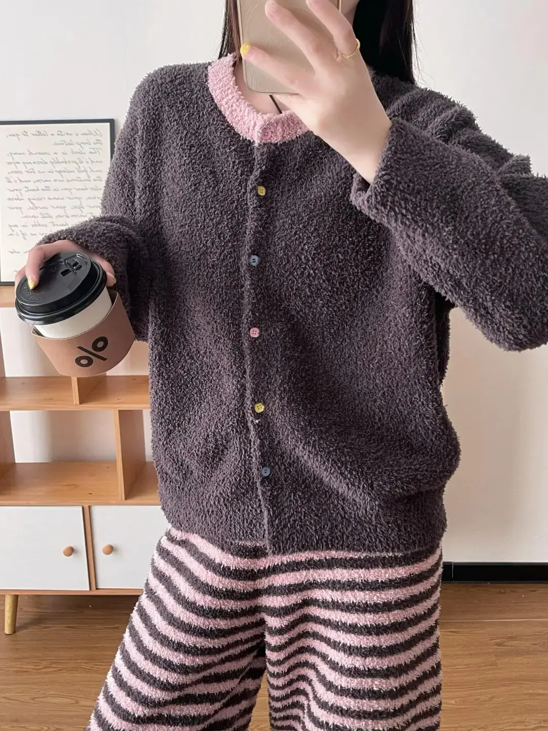 Retro Half-Fleece Coral Velvet Sleepwear Women's Thickened Warm Home Clothes Stripe Pattern Long Sleeve Pants Suitable for Au...