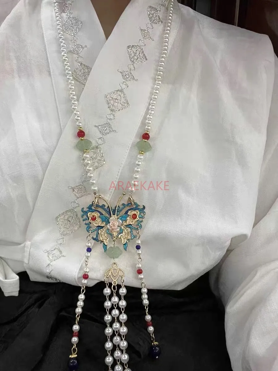 Long imitation pearl back cloud necklace with embroidered blue dots and emerald ancient style, long tassel accessory