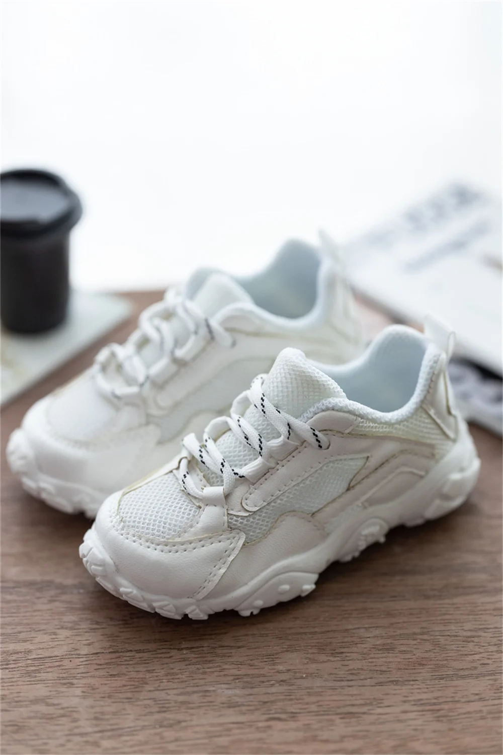 BJD Doll Shoes MSD Unisex Boys 1/4 ID75 White Black Handsome Mesh Top Sneakers Casual Soft-soled Sports Shoes Doll Accessories