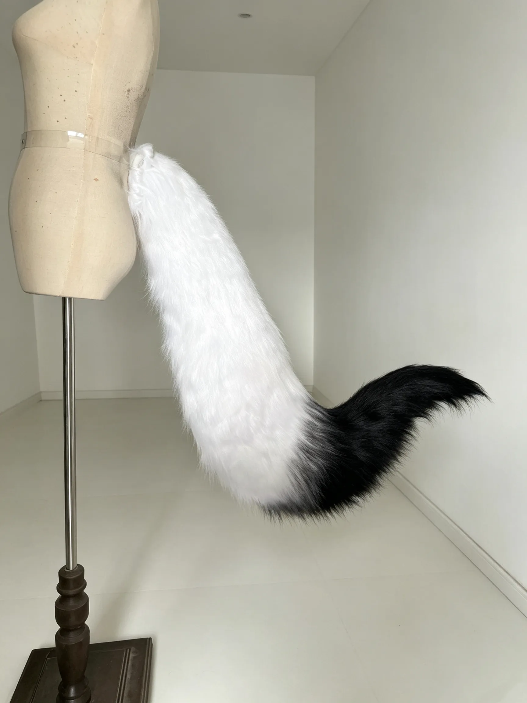 Customizable Colors/Fox Tail Large Multi Color COS Manga Exhibition Handmade Beast Tail Prop