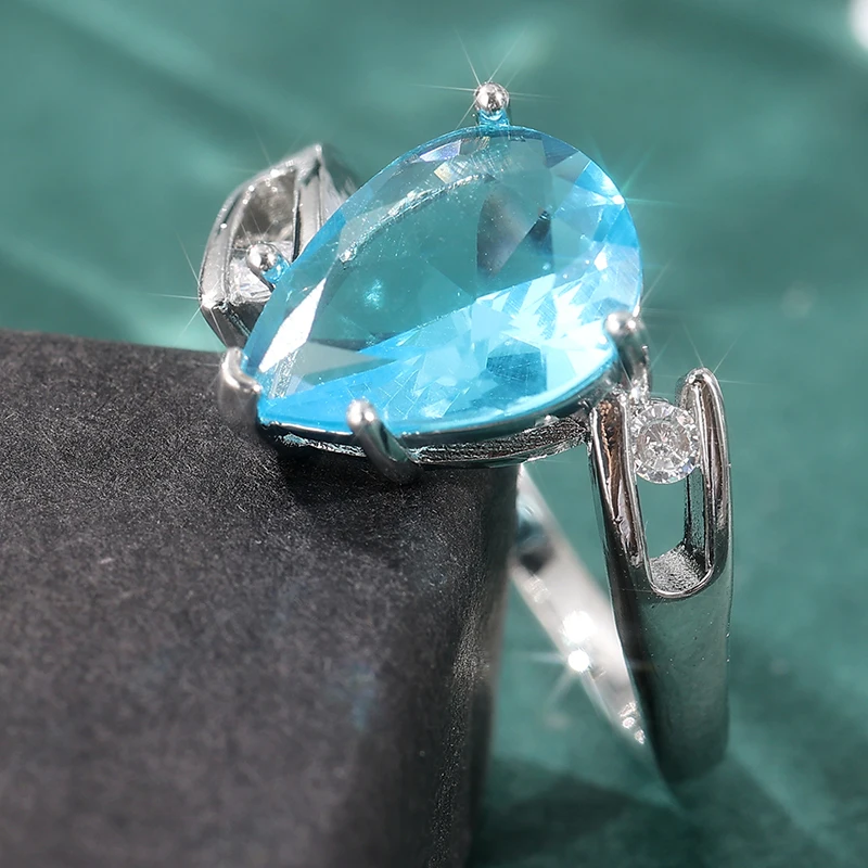 Women's Aesthetic Luxury Blue Waterdrop Synthetic Zirconia Eternal Ring Elegant Charm Wedding Banquet Handmade Jewelry Accessory