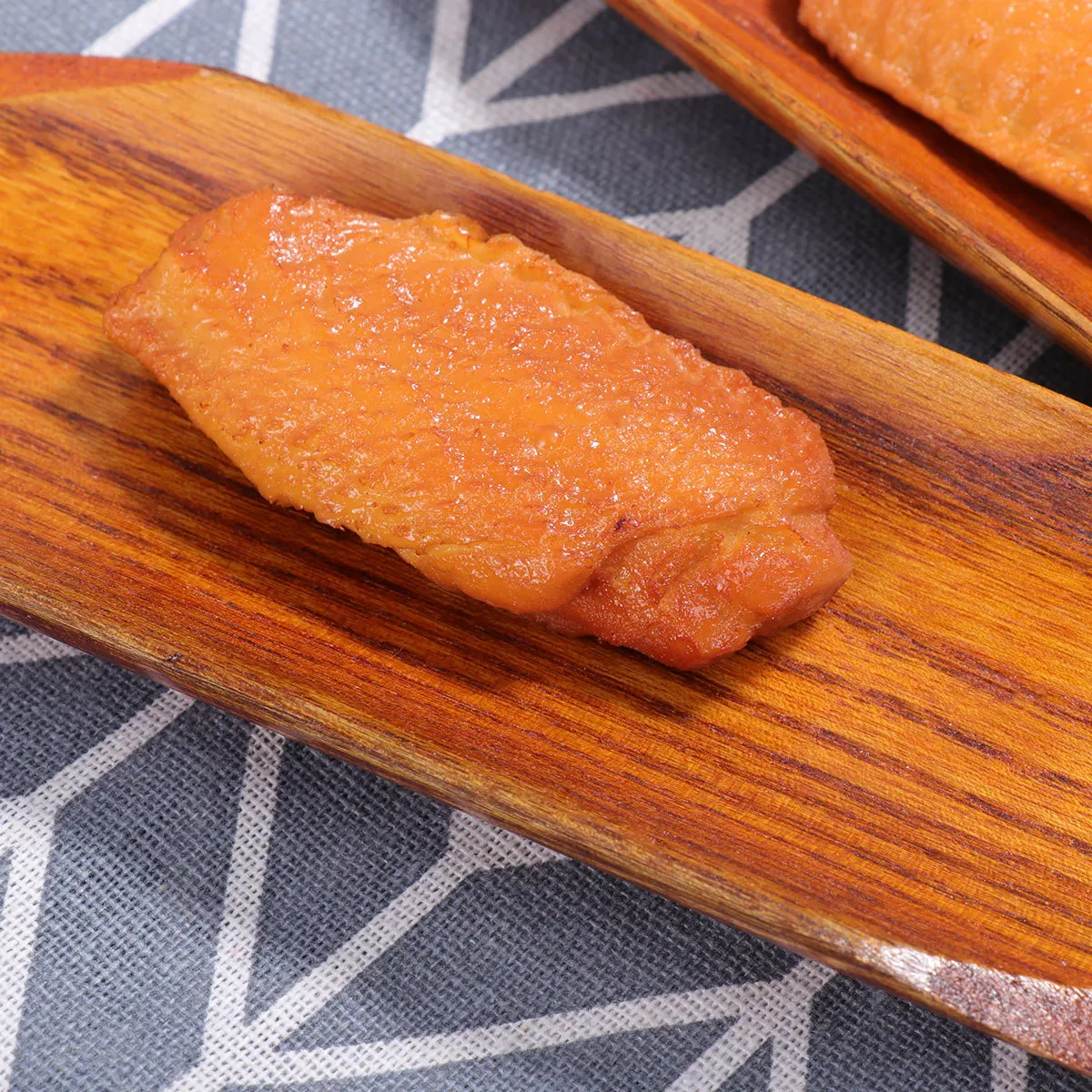 

2Pcs Natural Solid Wood Mini Long Sushi Tray Dessert Plate Serving Dish Snack Saucer for Home Hotel Dining Wood Shusi Plate