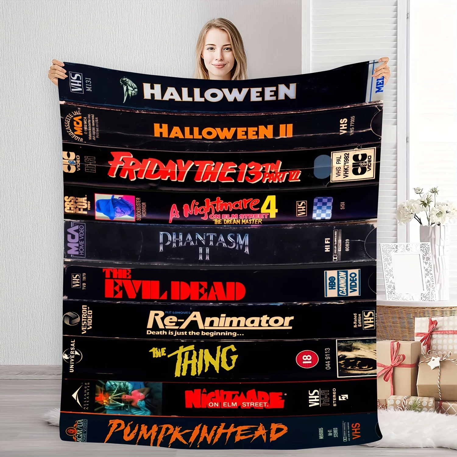 Vintage Horror Movie Blanket - Iconic Film Print Throw for Halloween, Soft Polyester Gift for Horror Fans Machine Washable Decor