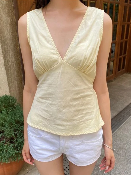 

Yellow Sexy V-neck Tank Top Women Summer Cotton Back Lace-up Sleeveless Camisole Sweet Cute Preppy Style Casual Simple Y2k Tops