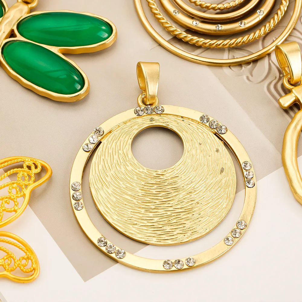 إكسسوارات قلادة ذاتية الصنع، إكسسوارات شخصية وعصرية على شكل فراشة اليعسوب الفيروزية غير اللامعة