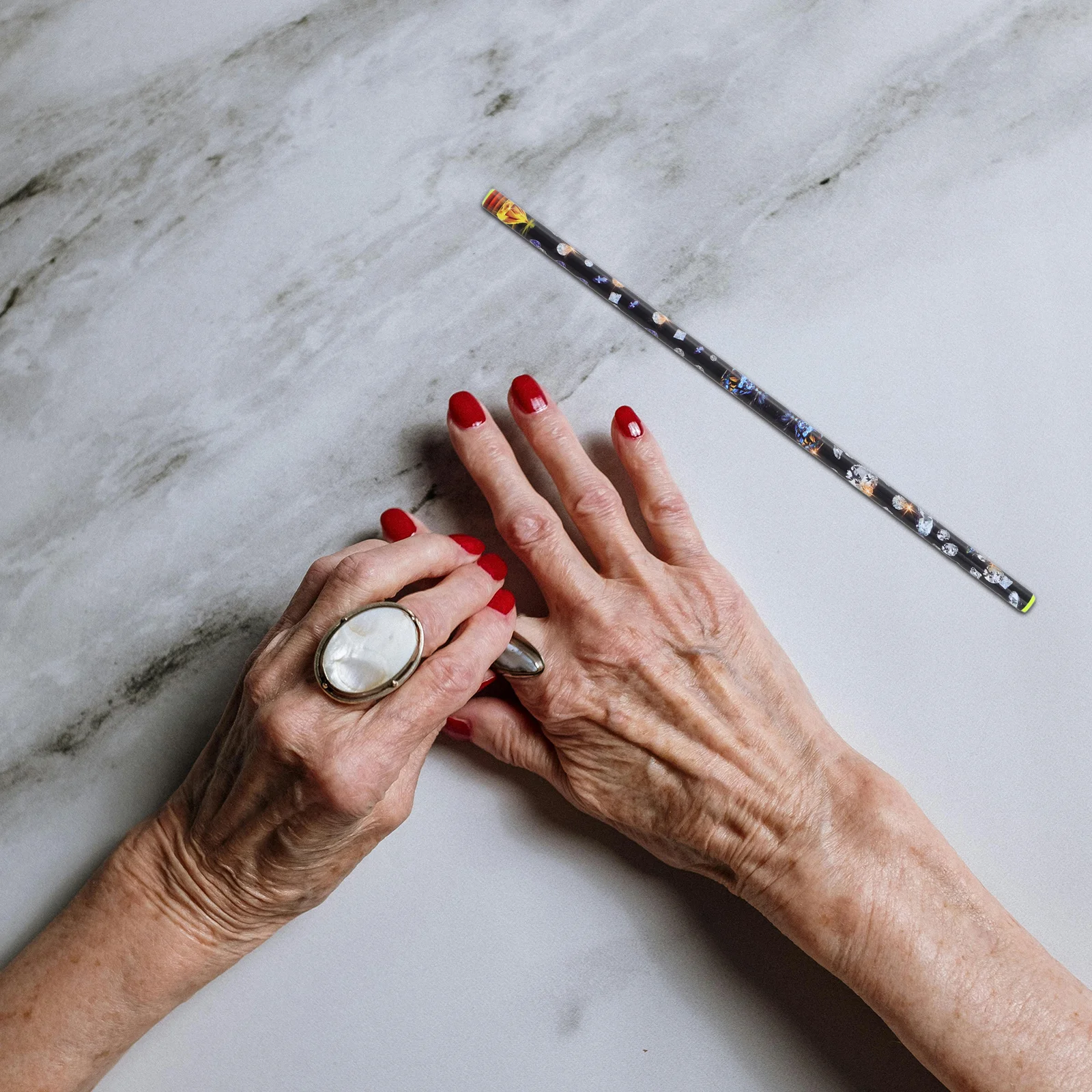 

8Pcs Rhinestones Pencil Picker Manicure Rhinestone Pens Innovative Design Easy Carry Anytime Anywhere Nail Decor