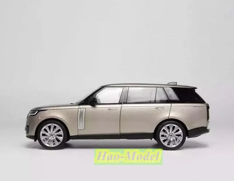 LCD 1:18 สําหรับLAND ROVER SV2022 ล้อแม็กDiecastรุ่นของเล่นเด็กของขวัญวันเกิดงานอดิเรกจอแสดงผลคอลเลกชันเครื่องประดับทอง/เงิน