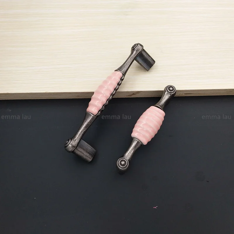 Nordic Rosa Keramik Griffe Schublade Knöpfe Runde Herz Schrank Schrank Türgriffe Mit Schrauben Möbel Zieht Für Zimmer Dekoration