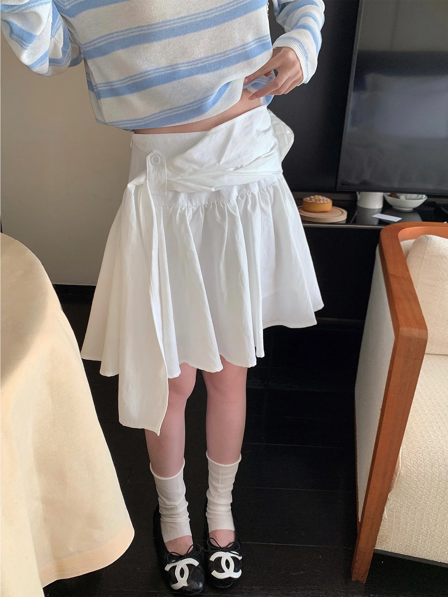 

Белая асимметричная юбка с бантом, женская, весна-лето, новая, элегантная, стройнящая, А-силуэт, средней длины