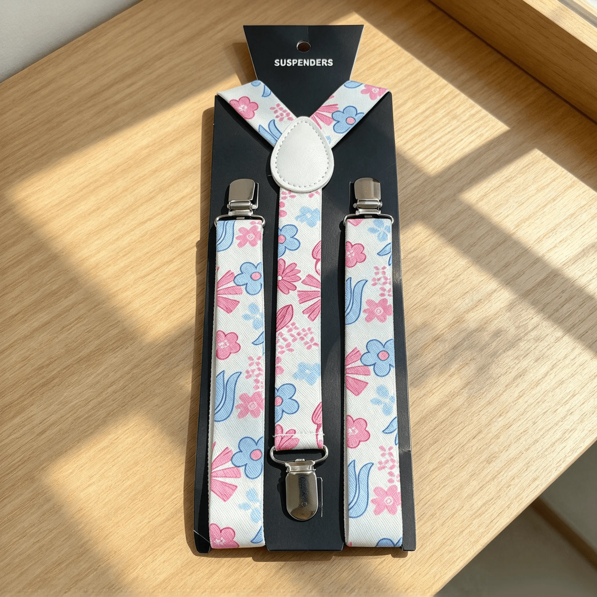 suspensorios-elasticos-florais-em-azul-claro-com-presilhas-para-cinta-liga-suspensorios-ajustaveis-para-camisa-com-tres-presilhas-estilo-campestre-para-uso-diario-acessorio-para-festas-e-eventos