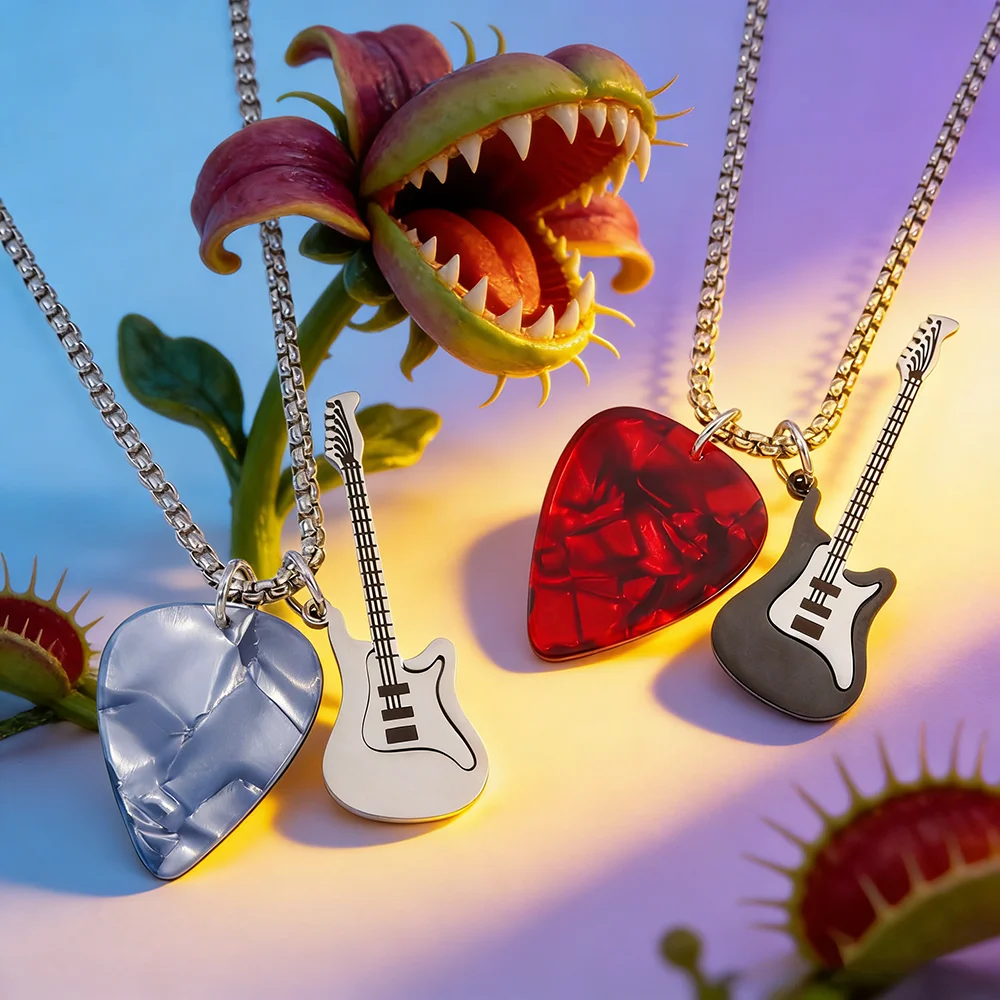 Hip-Hop Eddie Munson Guitar Pick Pendant Choker Necklace Trendy Vintage Electric Guitar Sweater Chain for Boys Party Gift