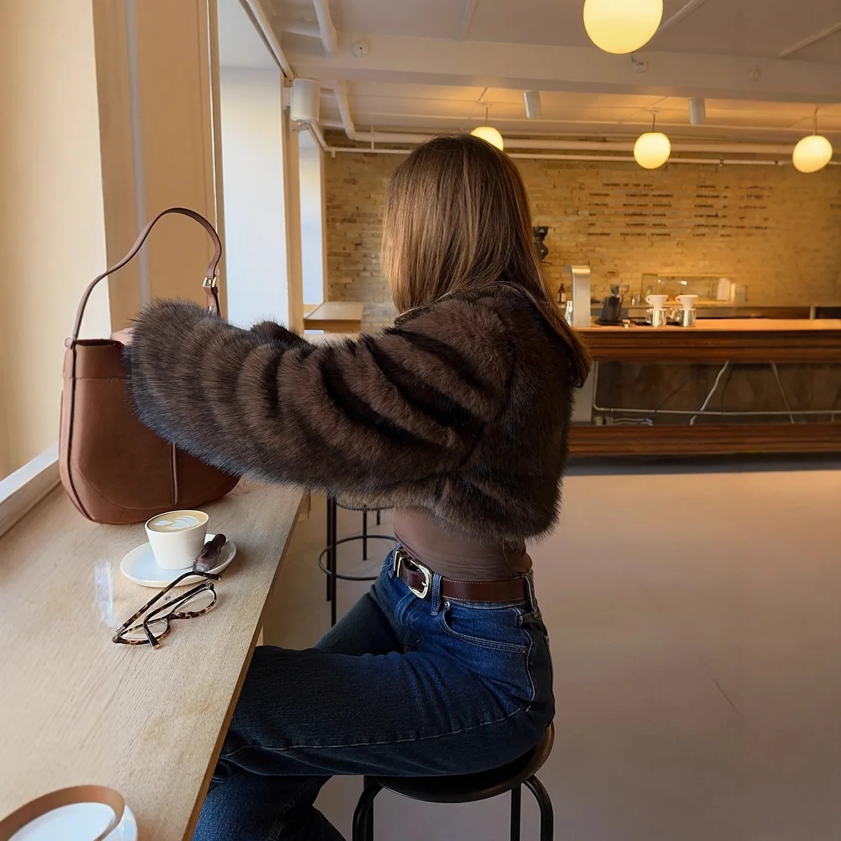 Rétro marron hiver femmes fausse fourrure veste recadrée point ouvert fourrure artificielle vêtements d'extérieur pour dame Style ample femme Eco manteau de fourrure