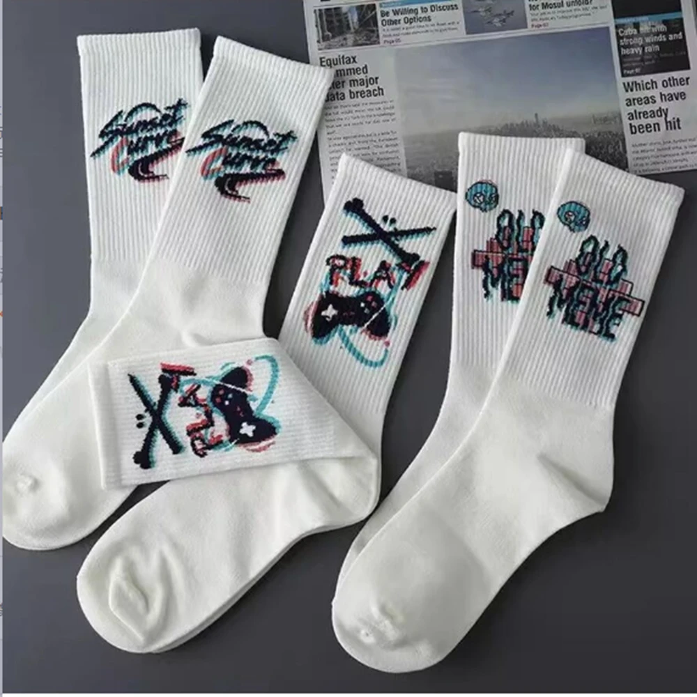 5 pairs of graffiti socks male Instagram tide with high appearance level student sports basketball stockings stockings tide