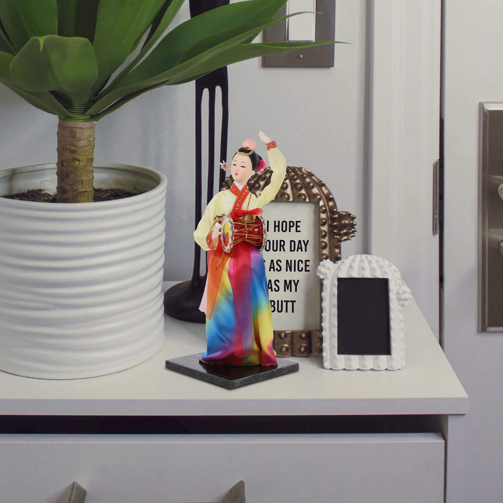 

1pc Drum Korean Hanbok Figure Traditional Baby Cloth Bride Figurine Home Office Decorative Resin Art