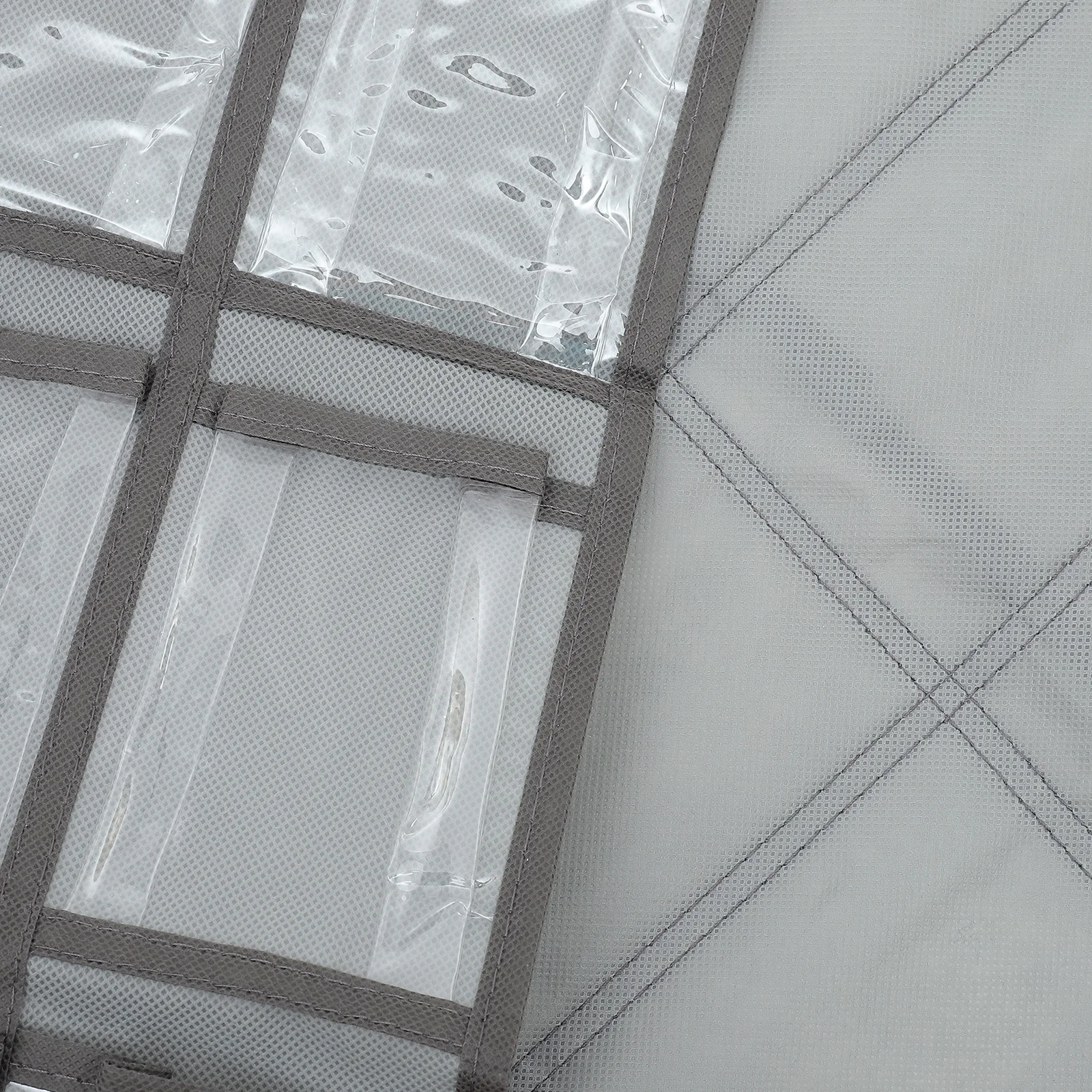 

4 Rings Hanging Pocket Cell Phones Holder Non-Woven Fabric Classroom Pocket Map for Phone Storage Organizer Wall Door