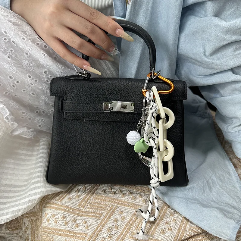 

Fashion High Sense DIY Girl Heart Creative Color Acrylic Ppv Chain Bag Pendant Accessories Car Keychain Sports Series Pendant