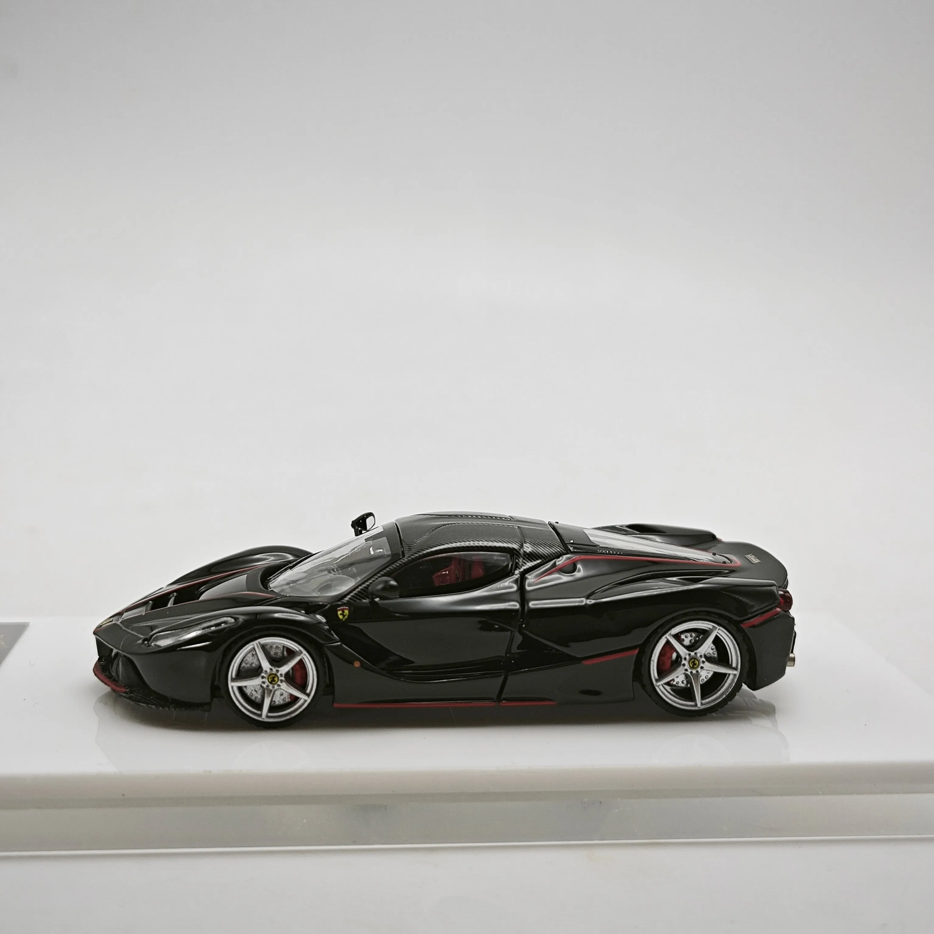 Modelo de Carro Alloy Street Buster SB 1:64 F150 Preto com Tampa Traseira do Motor Abrível