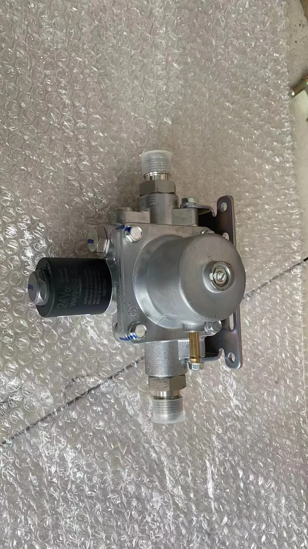 Yuchai natural regulator MY200-1113C40 regulator LNG Yuchai Weichai natural regulator