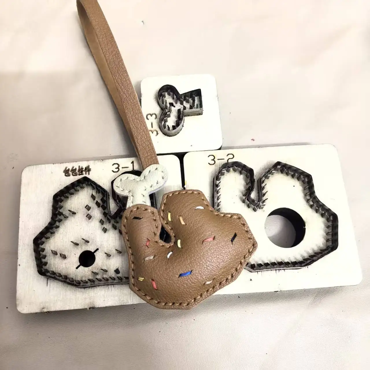 Simulation Duck Leg Leather Bag Pendant Wood Cutting Die, Laser Custom Leather Craft Mold For Manual Cutting Machine