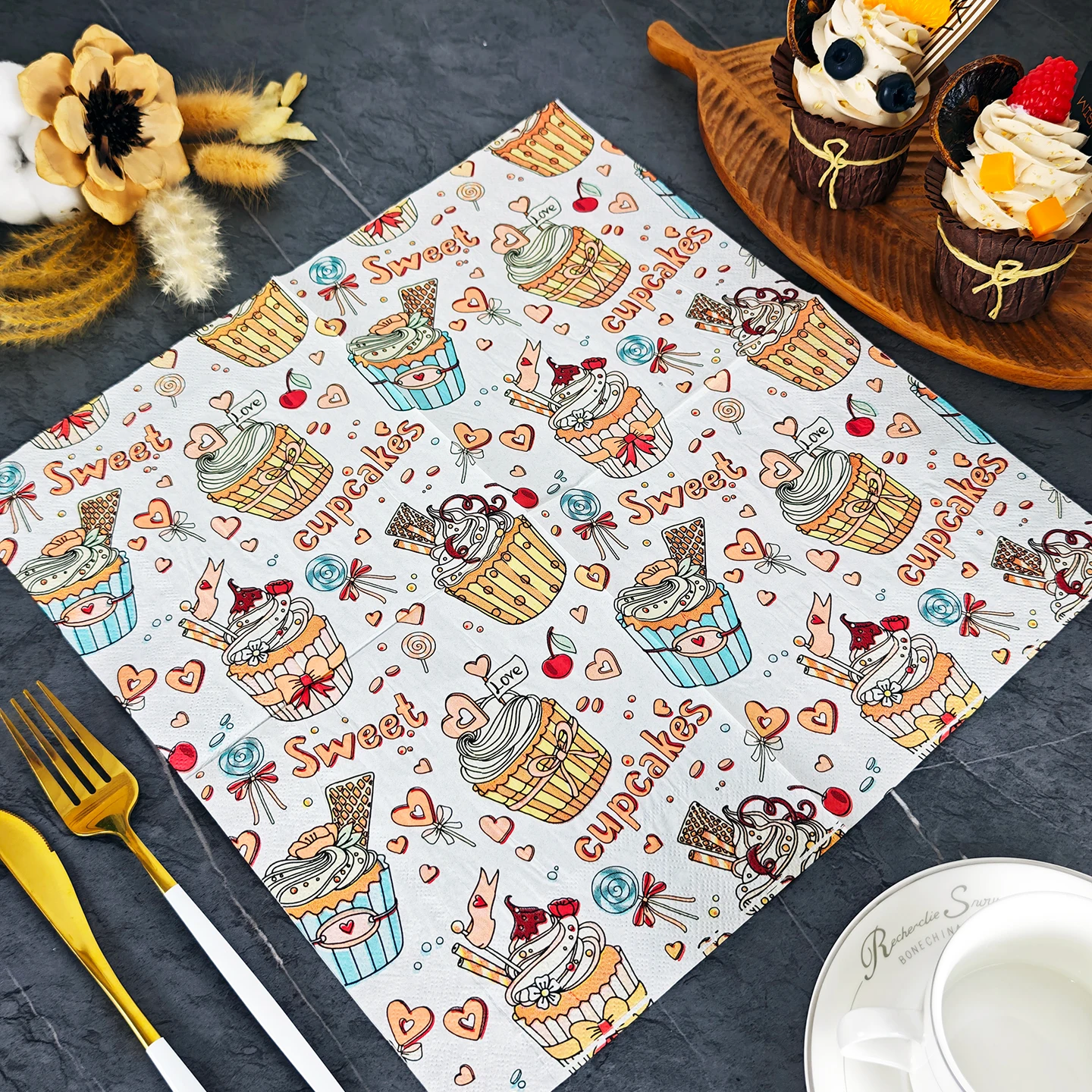 20/50pcs 33*33cm 2ply Sweet Cupcakes Paper Napkins Suitable for Themed Parties, Party Napkins for Baking,Dining Decorationst