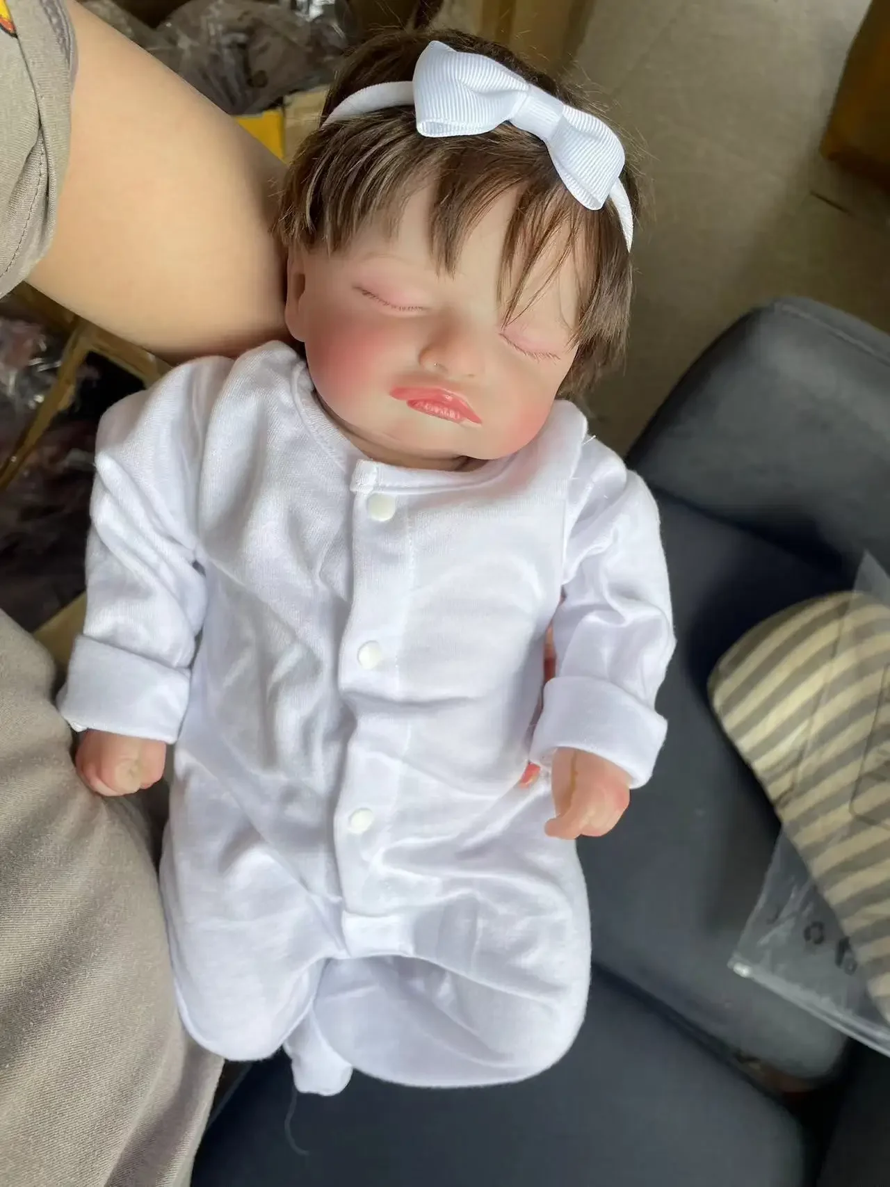 45cmロザリーソフトクロスボディリアルな新生児リボーンドール多層塗装3Dスキン、血管が見えるハンドルーティングヘア