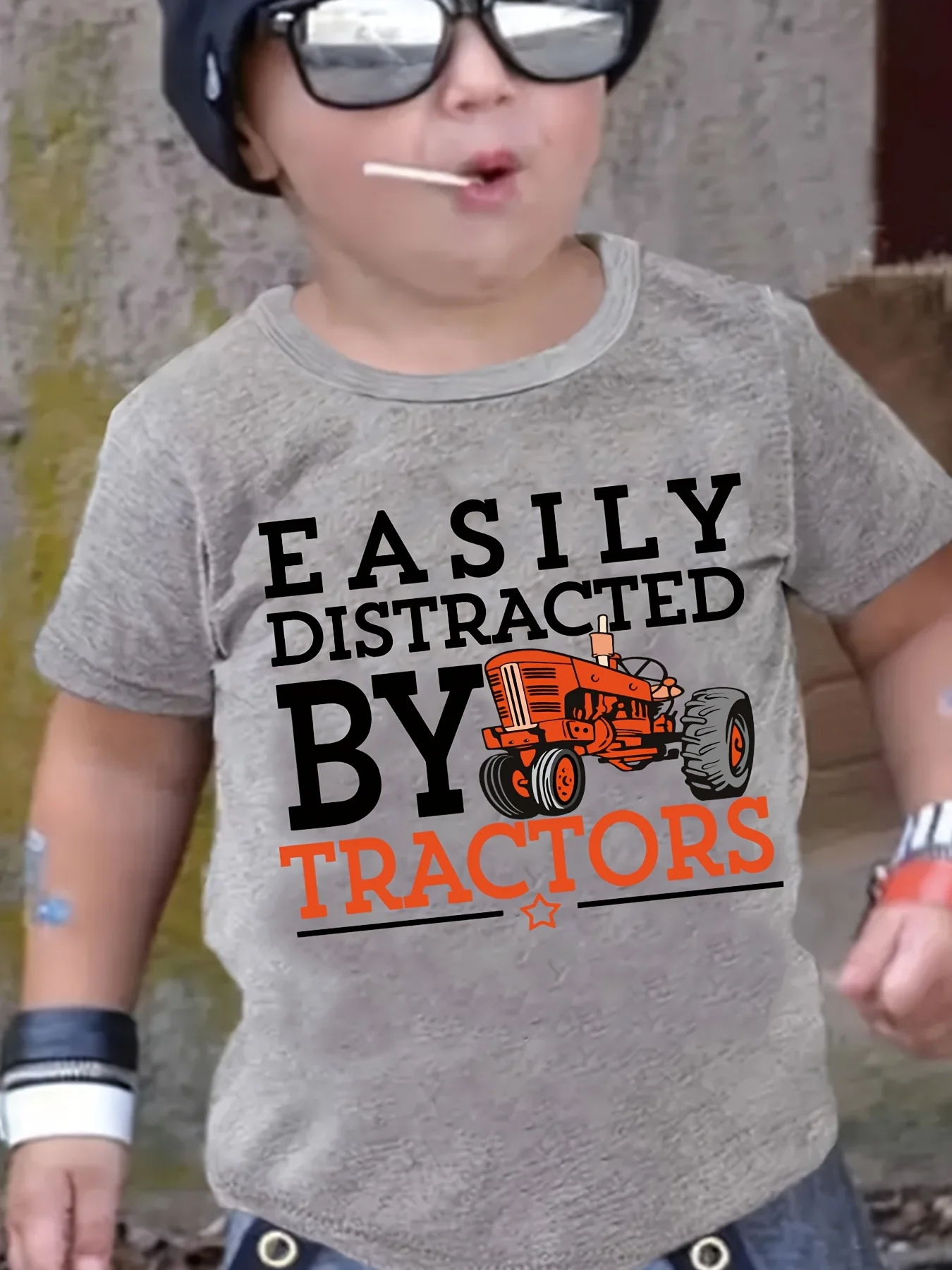 

"Easily Distracted By Tractors" Tractor Print Short Sleeve Shirt Fun shoort sleeve tees Boys Girls Tractor Cotton Streetwear
