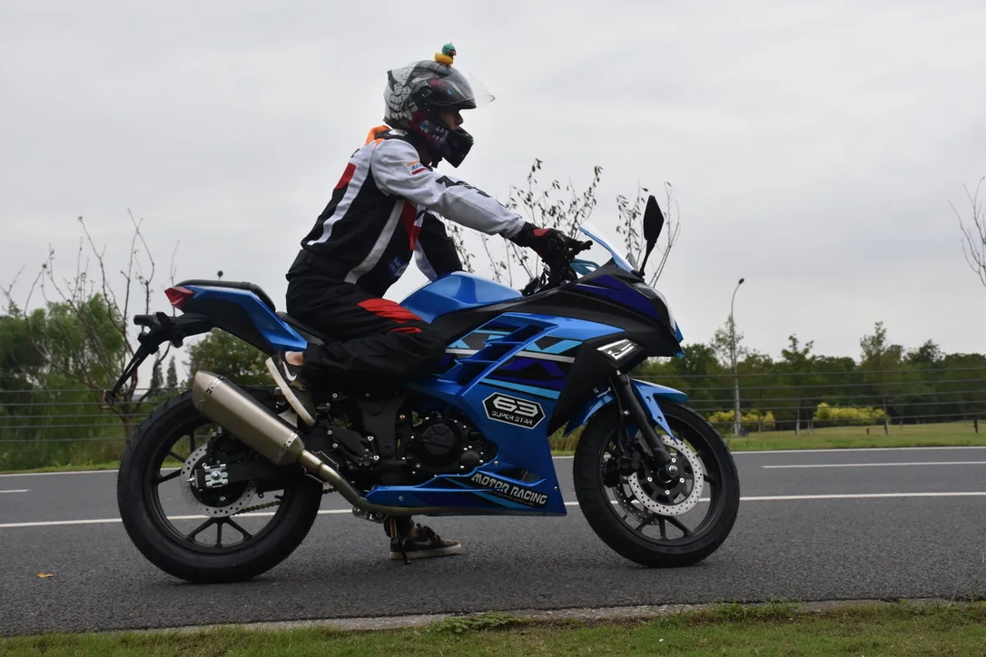 Factory New Design High Speed Racing Motorcycles 150cc Sports Bike Motorcycle 150cc Motorcycles for Sale