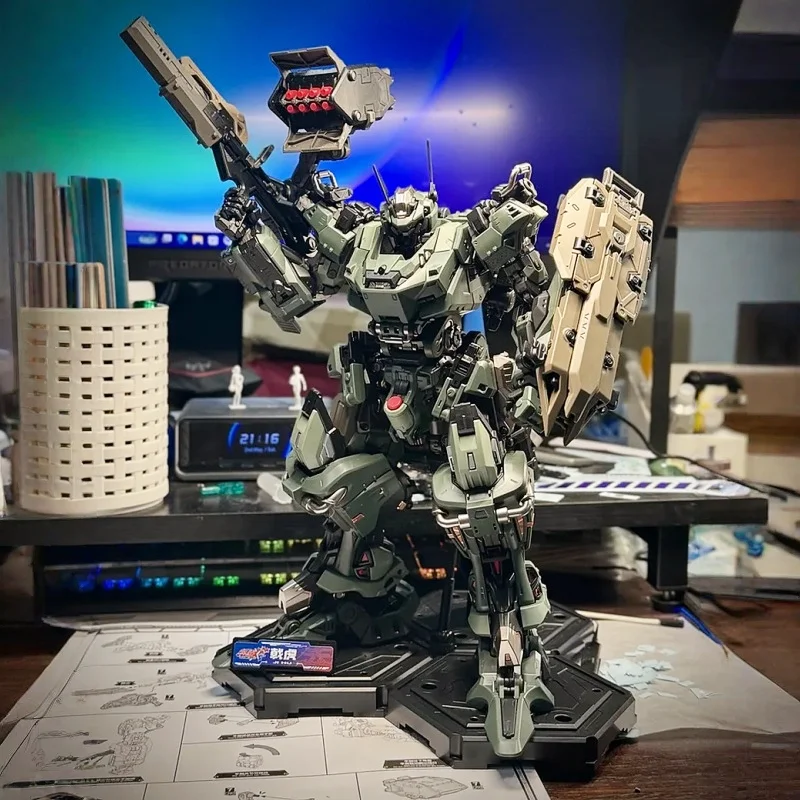 Motor Nuclear MNP-CR02 Green Assault Mecha Assembled Model Kit Blazing Stars Collectible Model Adult Hobbyists Collectors