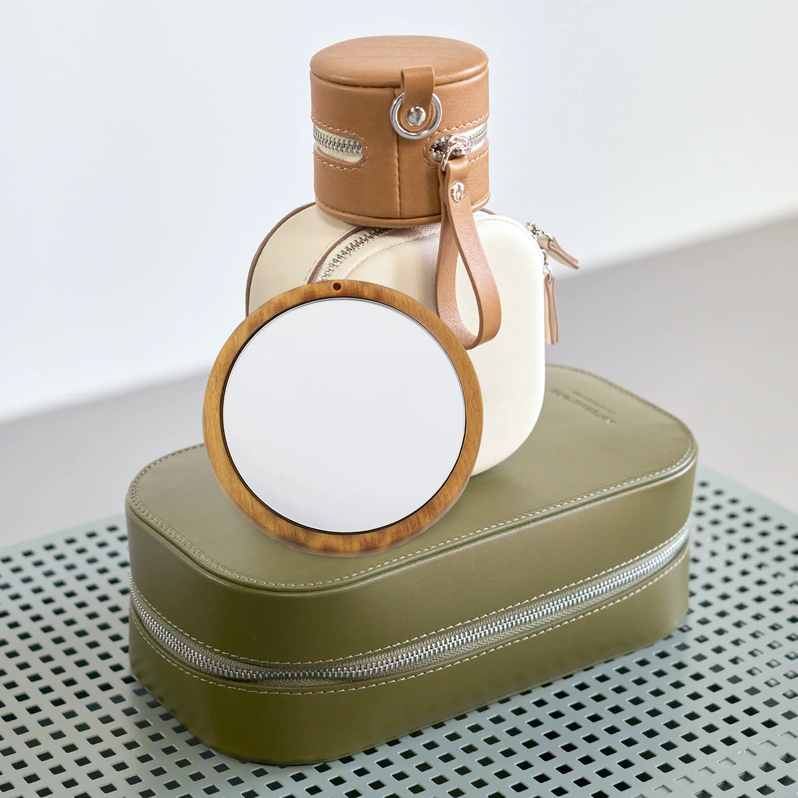 1Pcs Lotus Make-Up Spiegel Mini Kleine Runde Tragbare Taschenspiegel Reise Verwenden Klare Reflexion Langlebig Exquisit